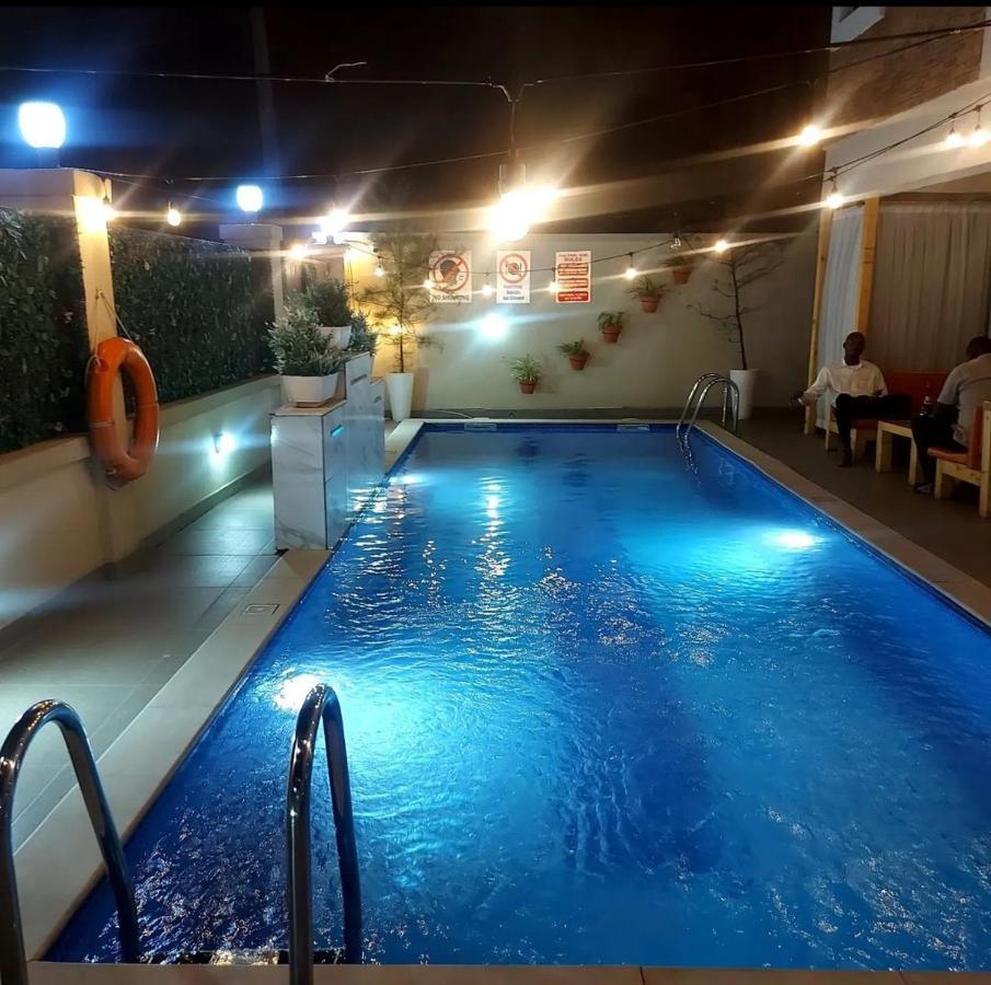 Ziroc Apartments Lekki Phase 1 Lagos Bagian luar foto